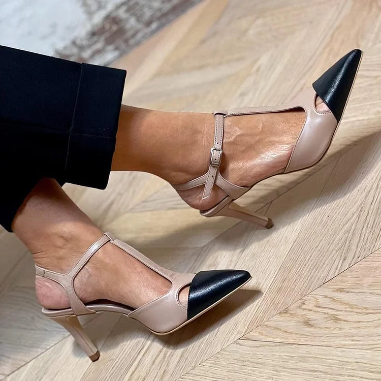 VALENTINA | ZAPATILLAS BICOLOR CON CORREA: CLASE Y CONTRASTE EN UN ÍCONO CONTEMPORÁNEO