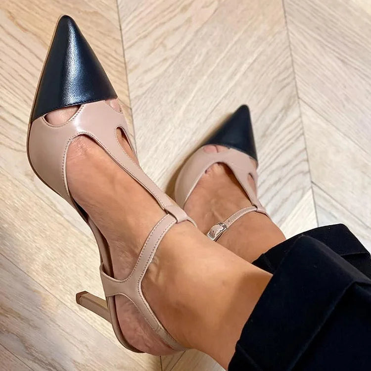 VALENTINA | ZAPATILLAS BICOLOR CON CORREA: CLASE Y CONTRASTE EN UN ÍCONO CONTEMPORÁNEO
