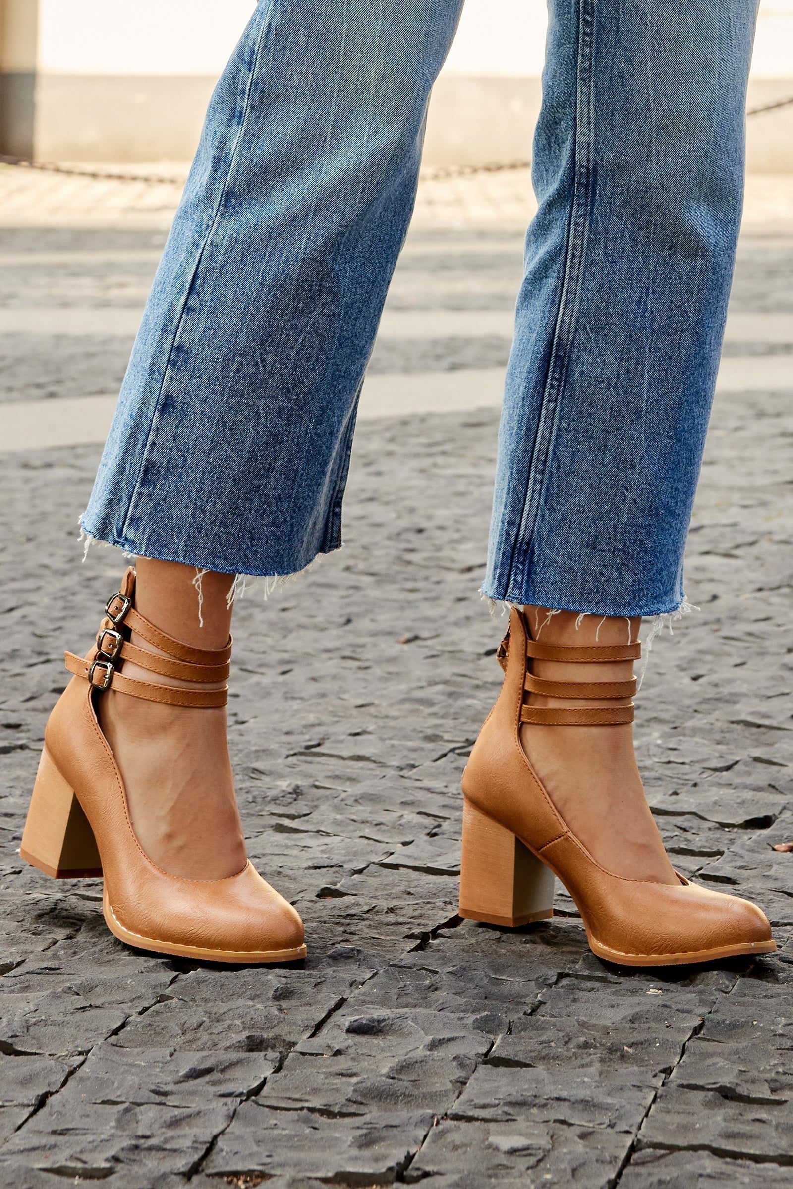 Elisa | Sandalias Lisas con Tacón Grueso