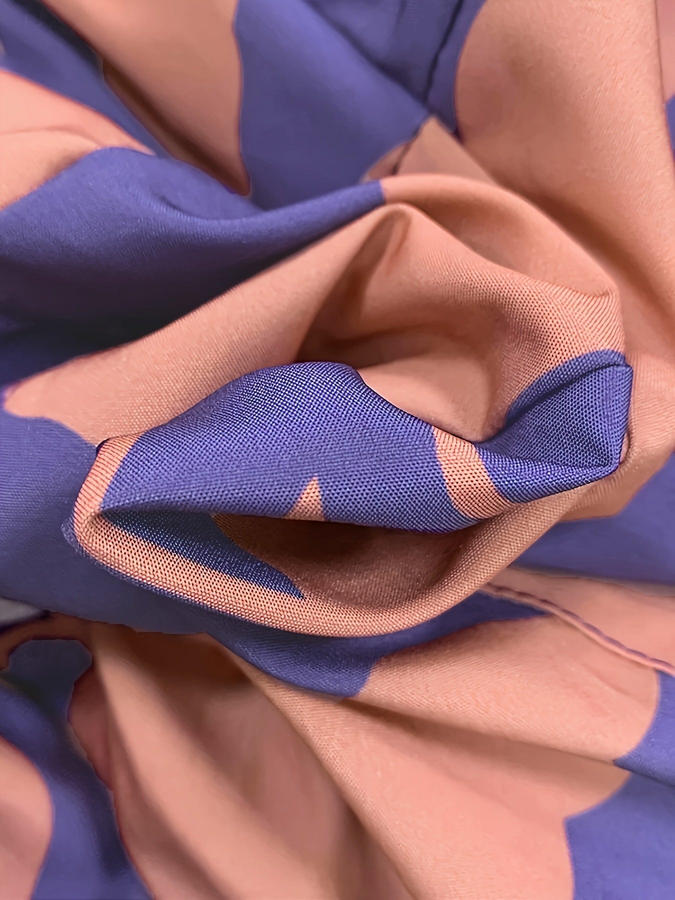 Beatrix | Vestido de Solapa con Estampado Floral de Alta Gama