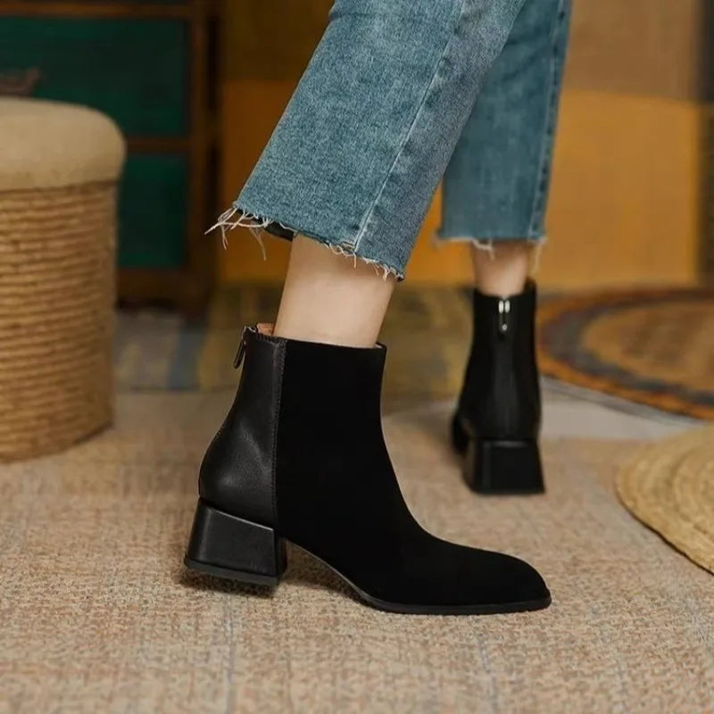 BOTAS EN PIEL TEXTURIZADA (GELÉ)