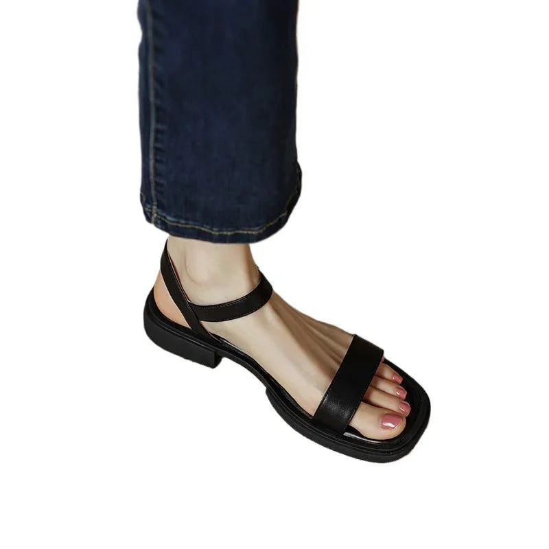 JUNE™ | SANDALIAS DE PIEL PARA UN ESTILO REFINADO Y MINIMALISTA