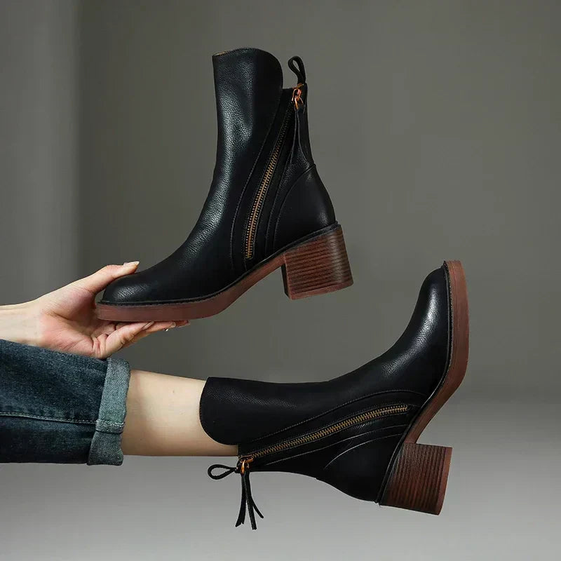 BOTINES DE LÍNEAS LIMPIAS (CLEAN CUT)