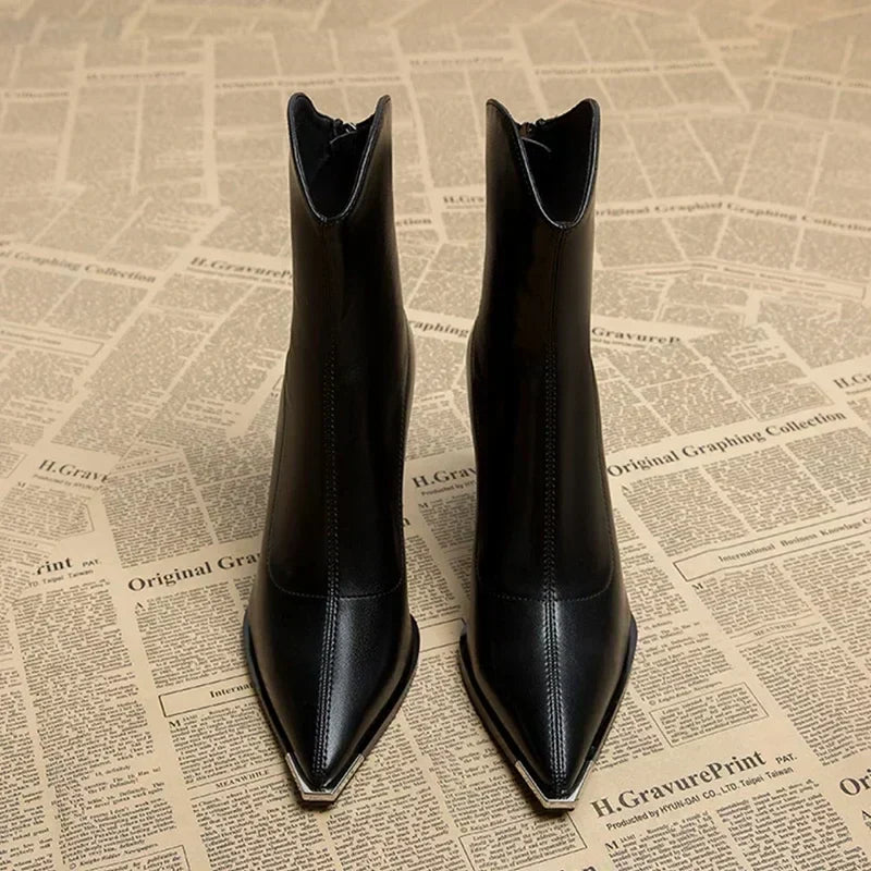 TACONES DE PIEL CON AJUSTE RELAJADO