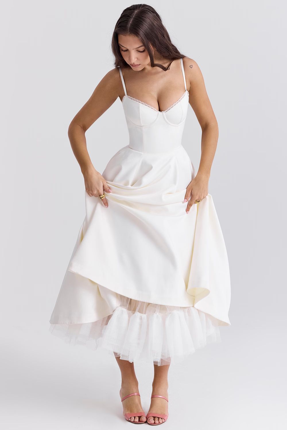 Minerva | Vestido Princesa de Lujo con Tirantes de Espagueti
