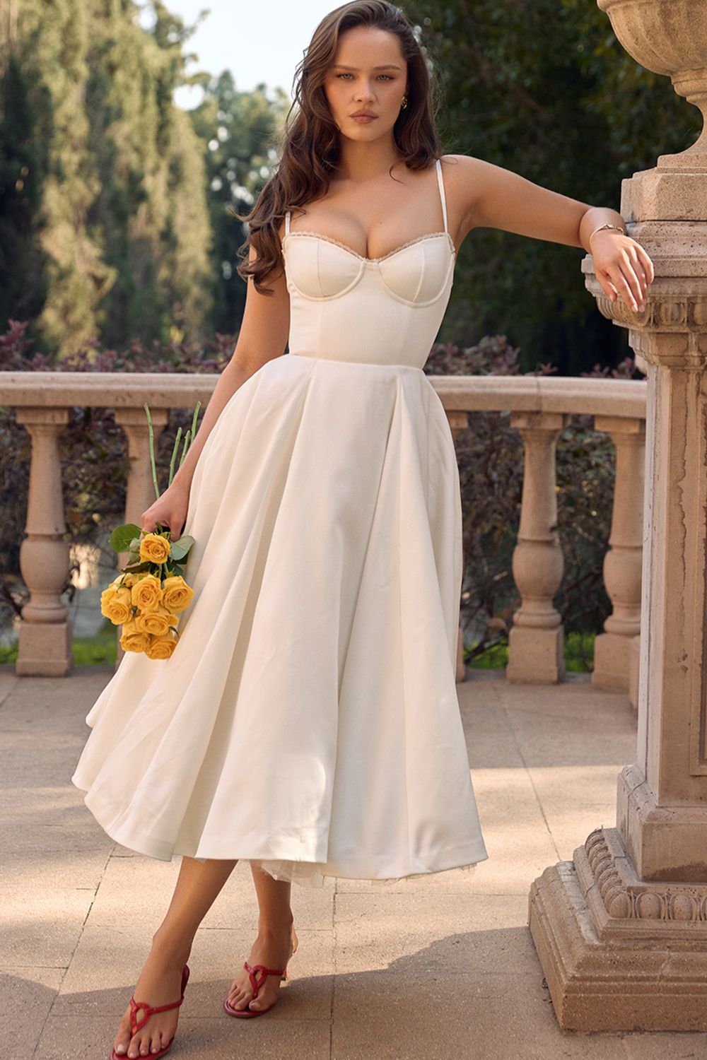 Minerva | Vestido Princesa de Lujo con Tirantes de Espagueti