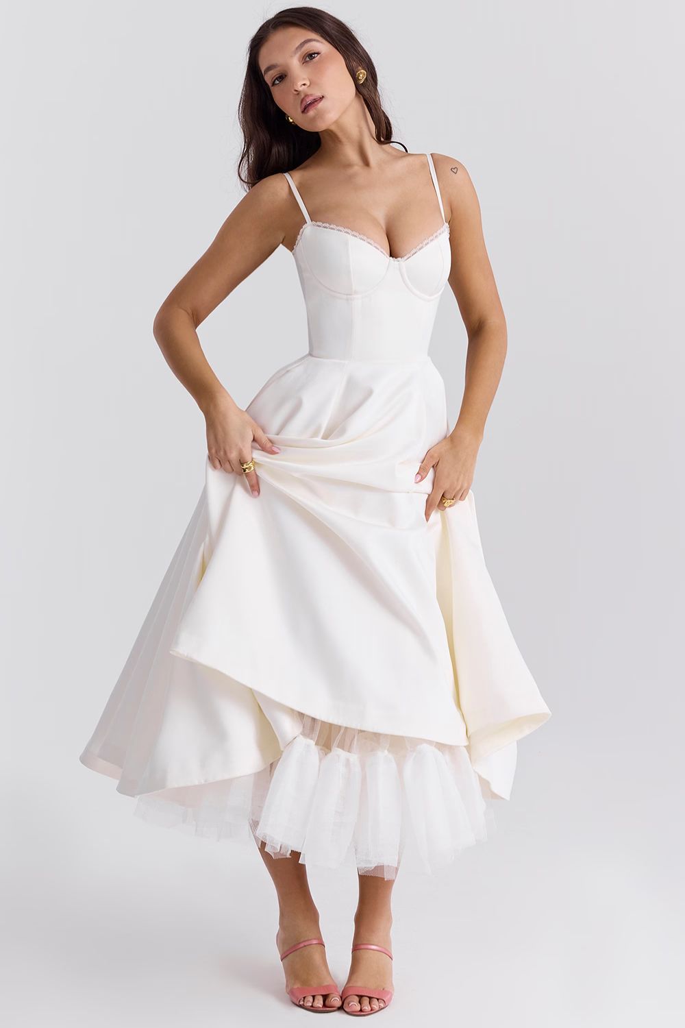 Minerva | Vestido Princesa de Lujo con Tirantes de Espagueti
