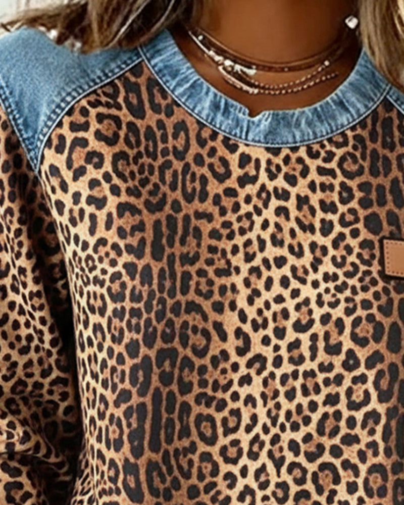 Zefirina | Sudadera con estampado de leopardo y detalles patchwork en denim