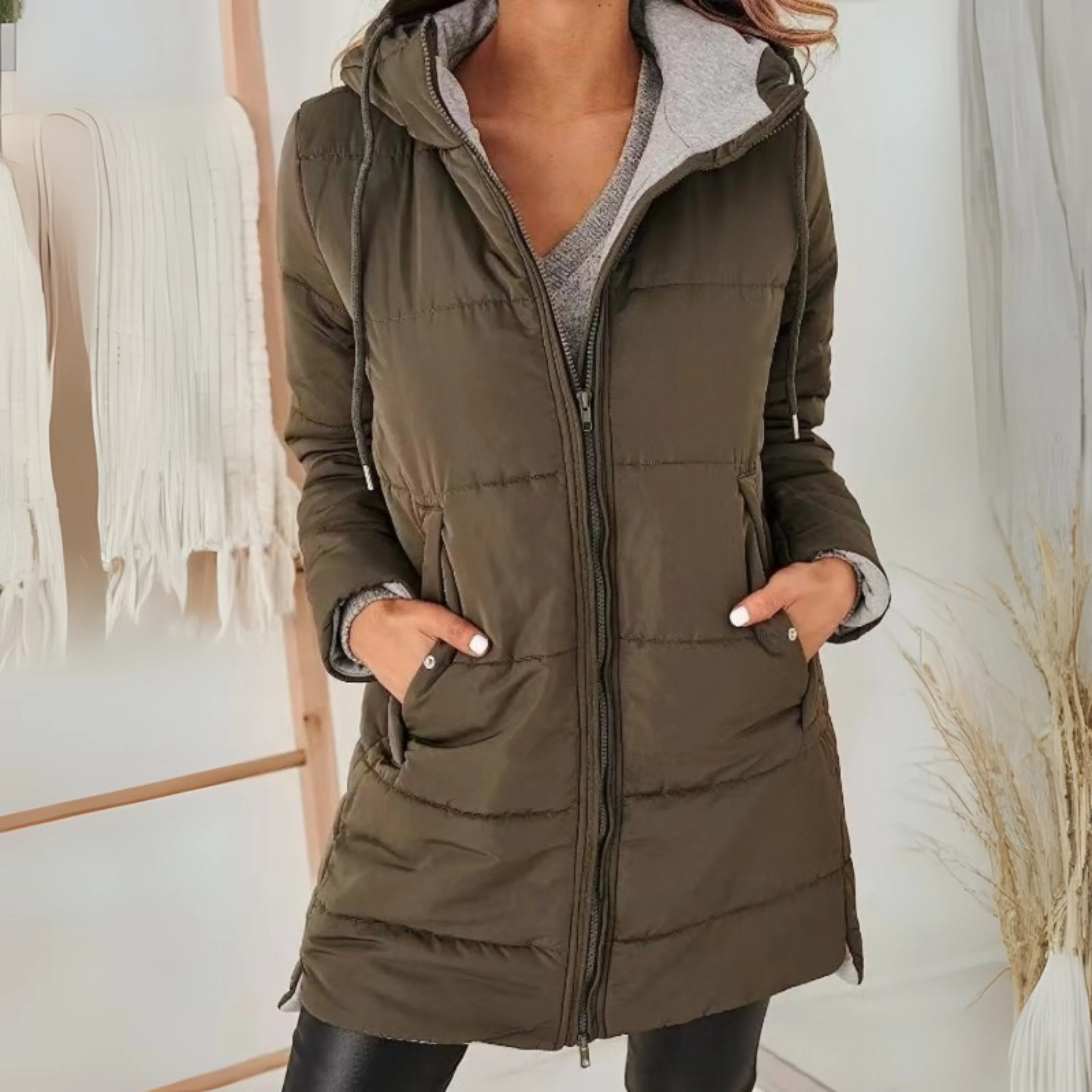 Marcelline | Chamarra de invierno ligera con capucha